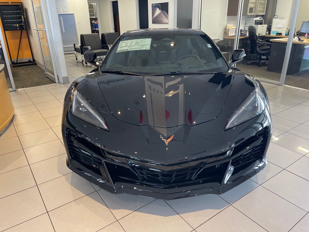 2025 Chevrolet Corvette E-Ray 1LZ