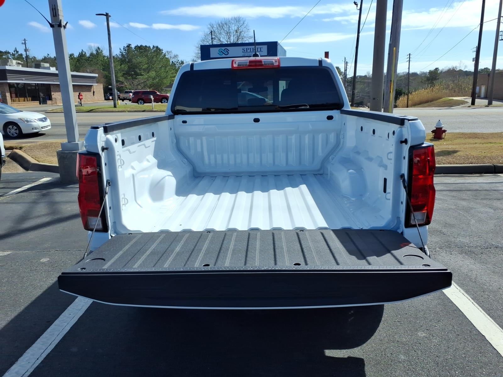 2025 Chevrolet Colorado WT/LT