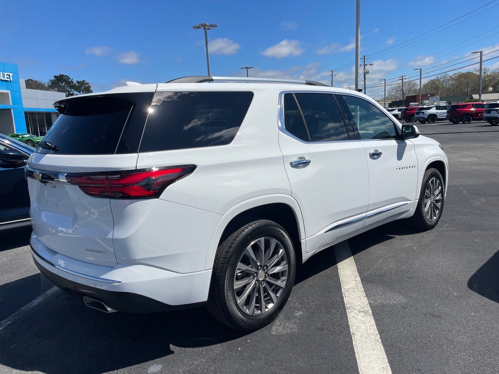 2023 Chevrolet Traverse Premier