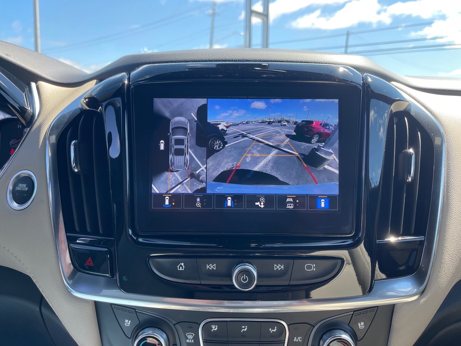 2023 Chevrolet Traverse Premier