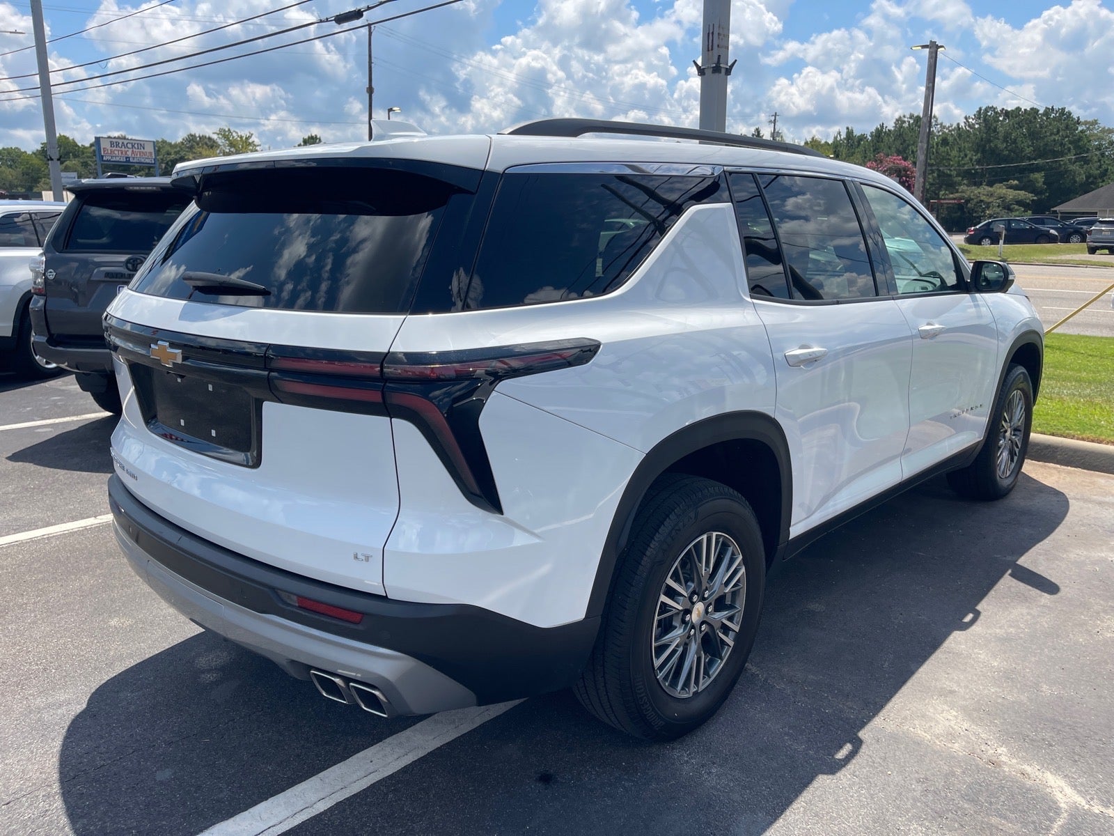 2024 Chevrolet Traverse LT