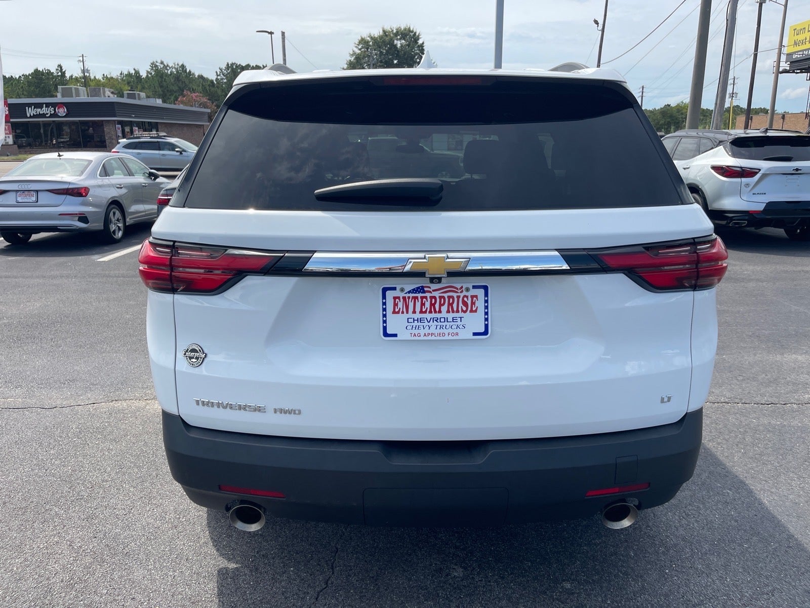 2023 Chevrolet Traverse LT Cloth