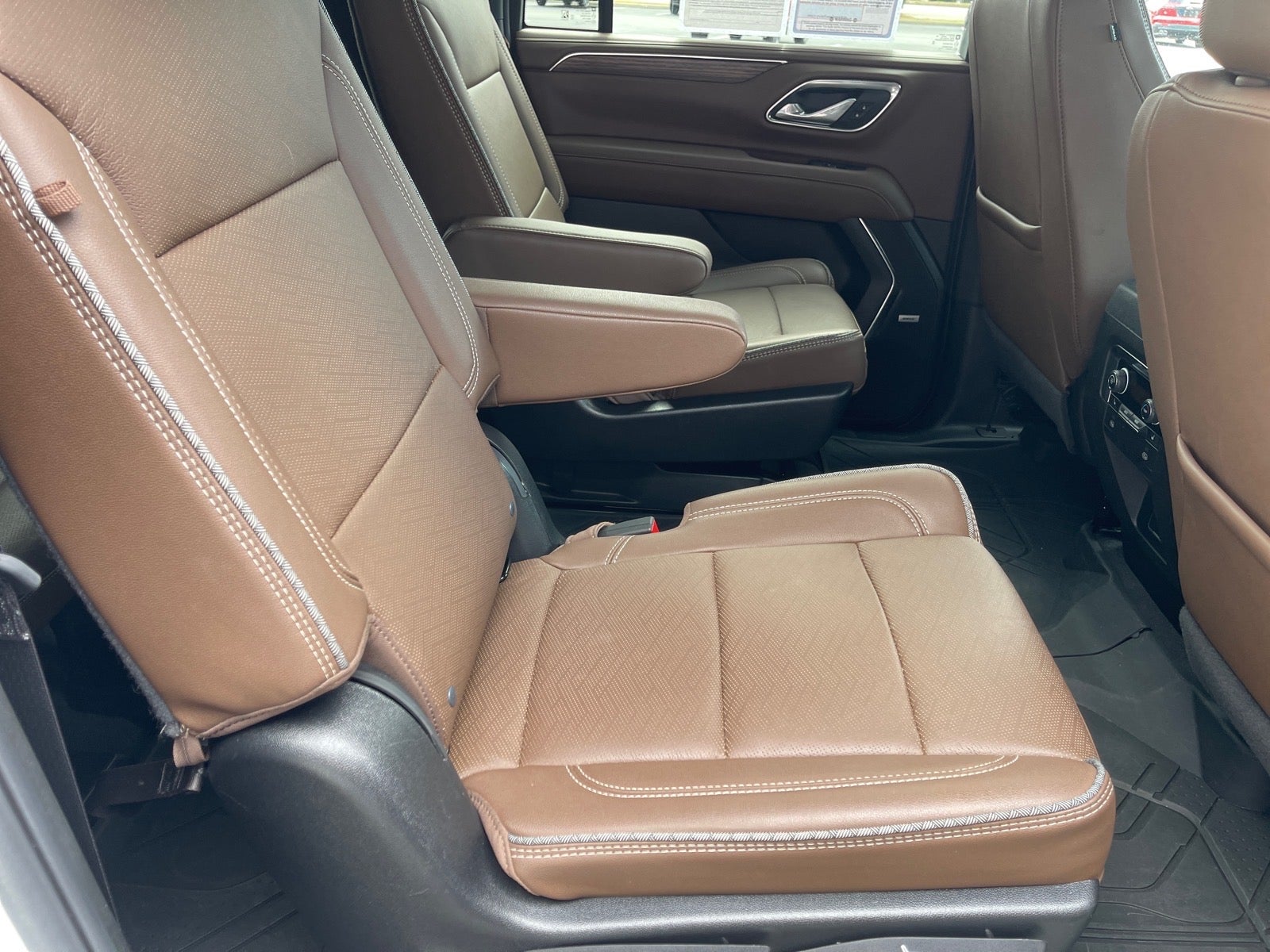 2024 Chevrolet Suburban High Country