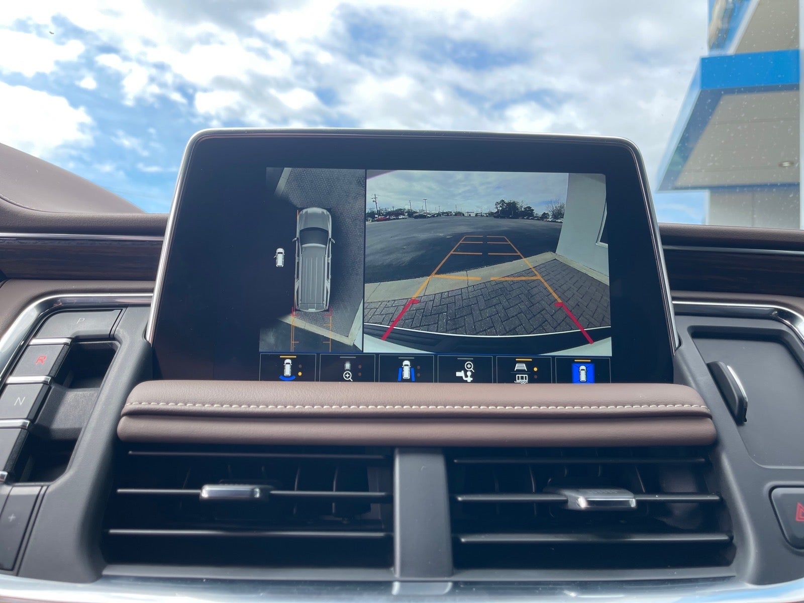 2024 Chevrolet Suburban High Country