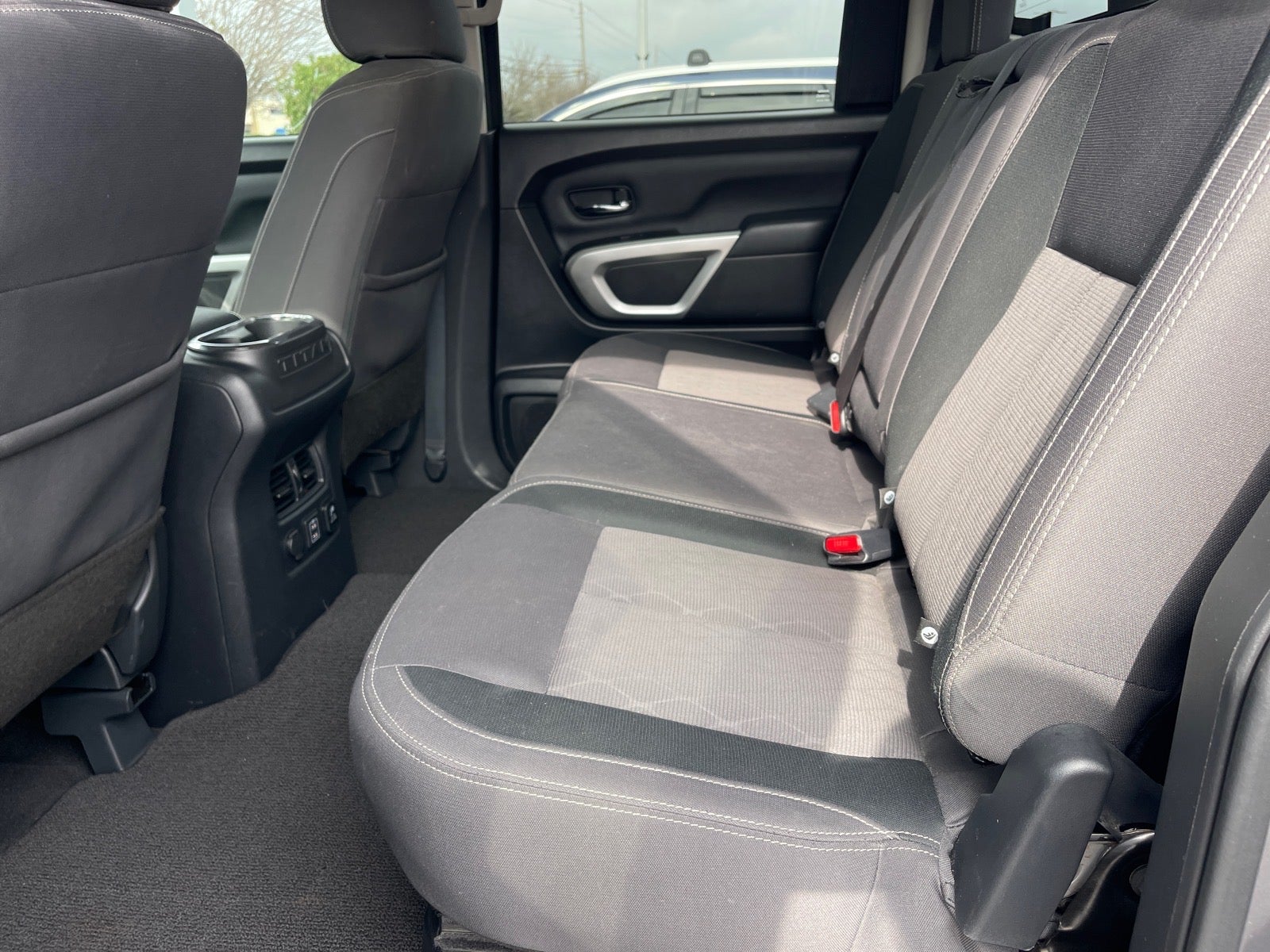 2024 Nissan Titan XD SV