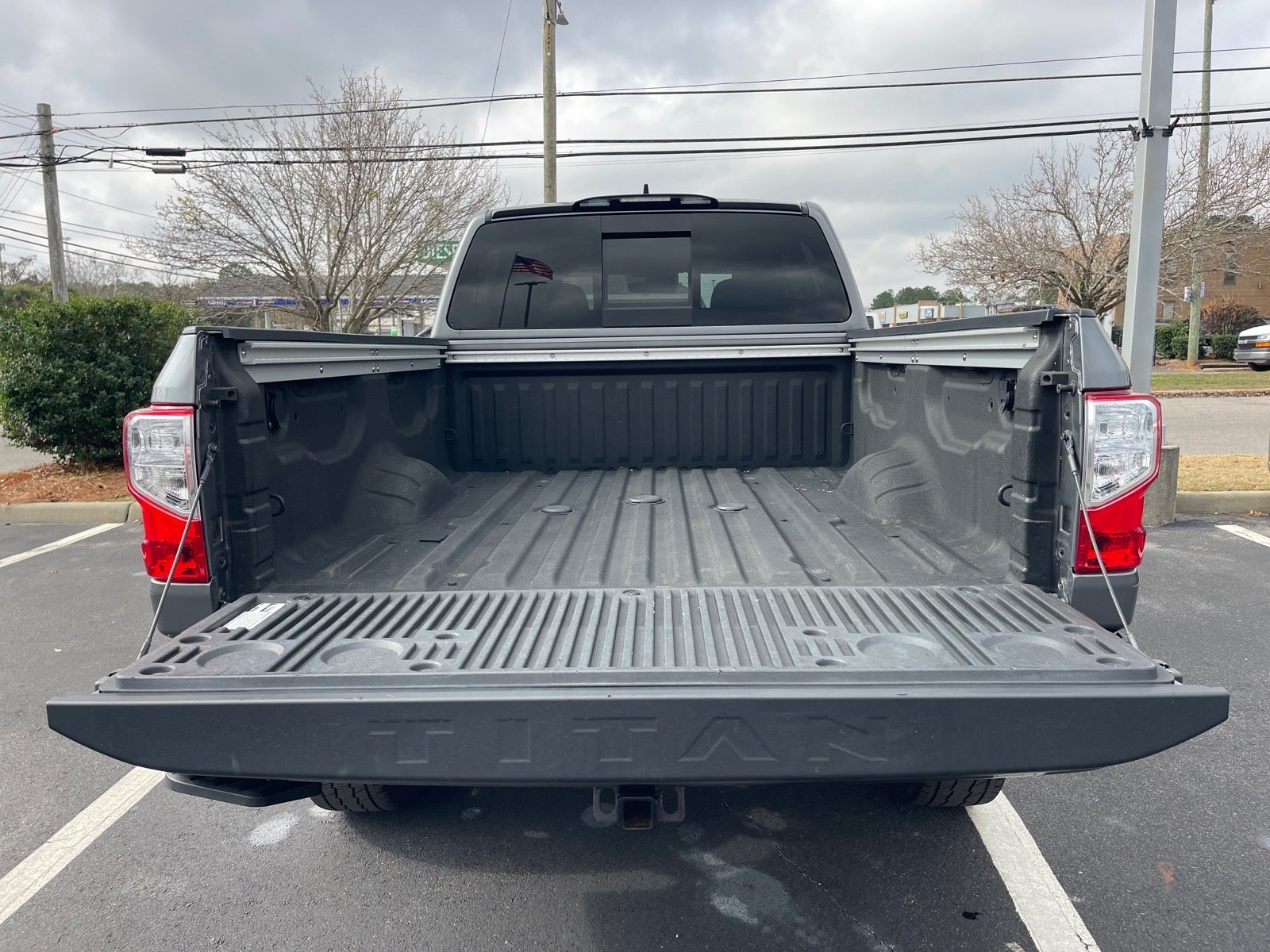 2024 Nissan Titan XD SV