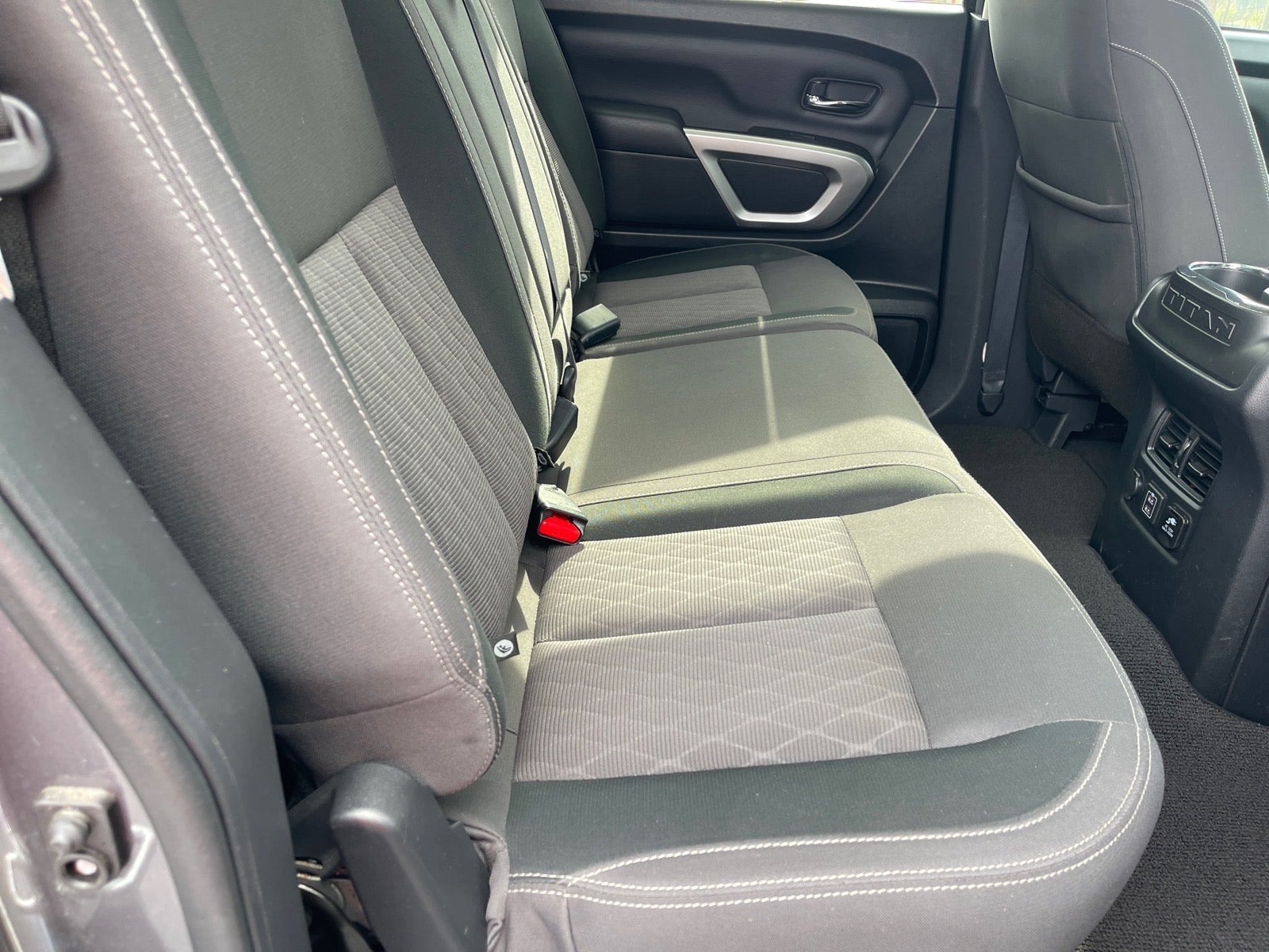 2024 Nissan Titan XD SV