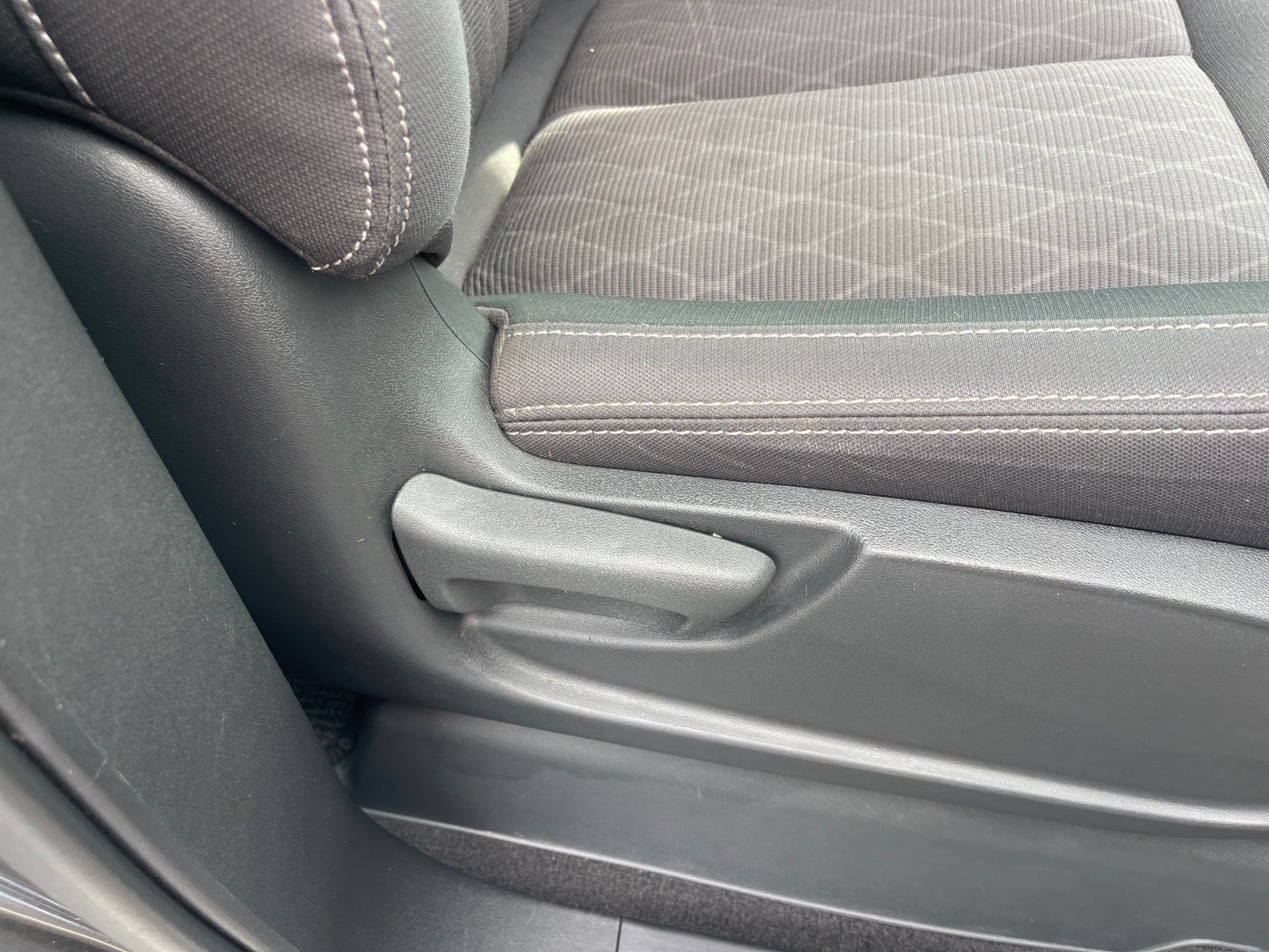 2024 Nissan Titan XD SV