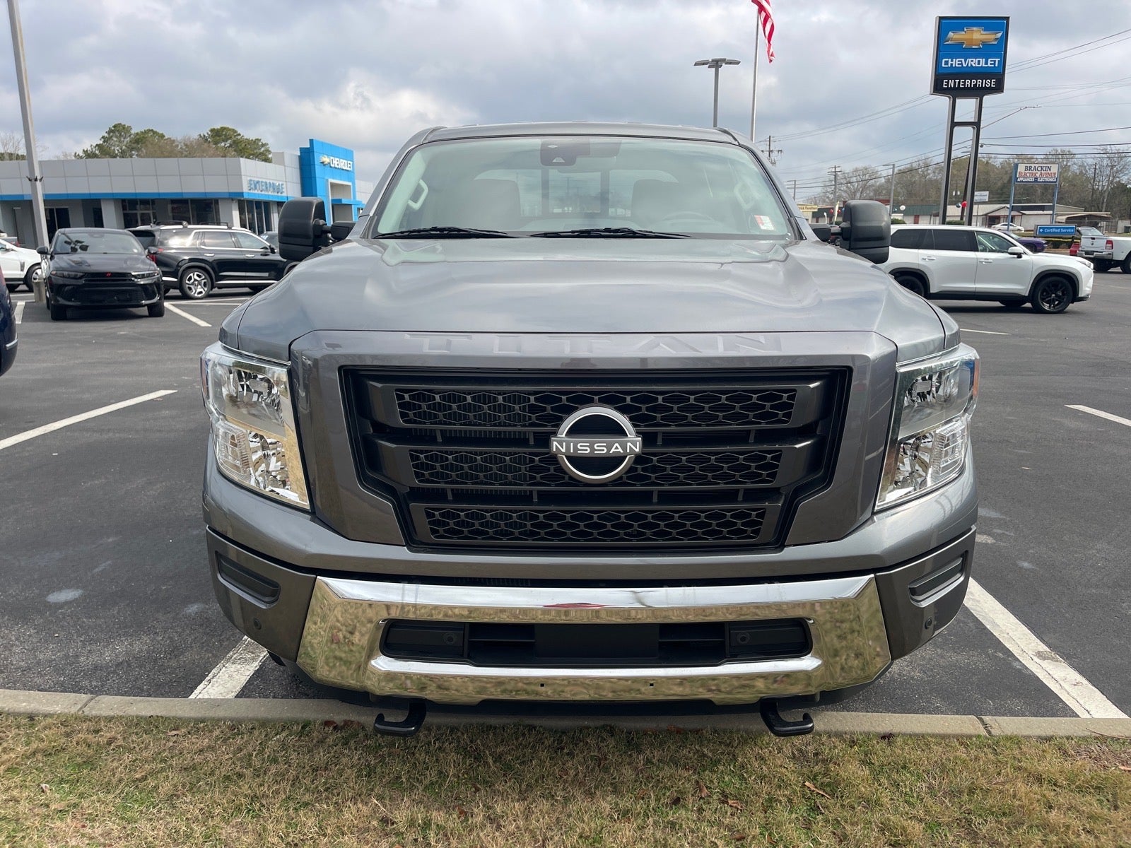 2024 Nissan Titan XD SV