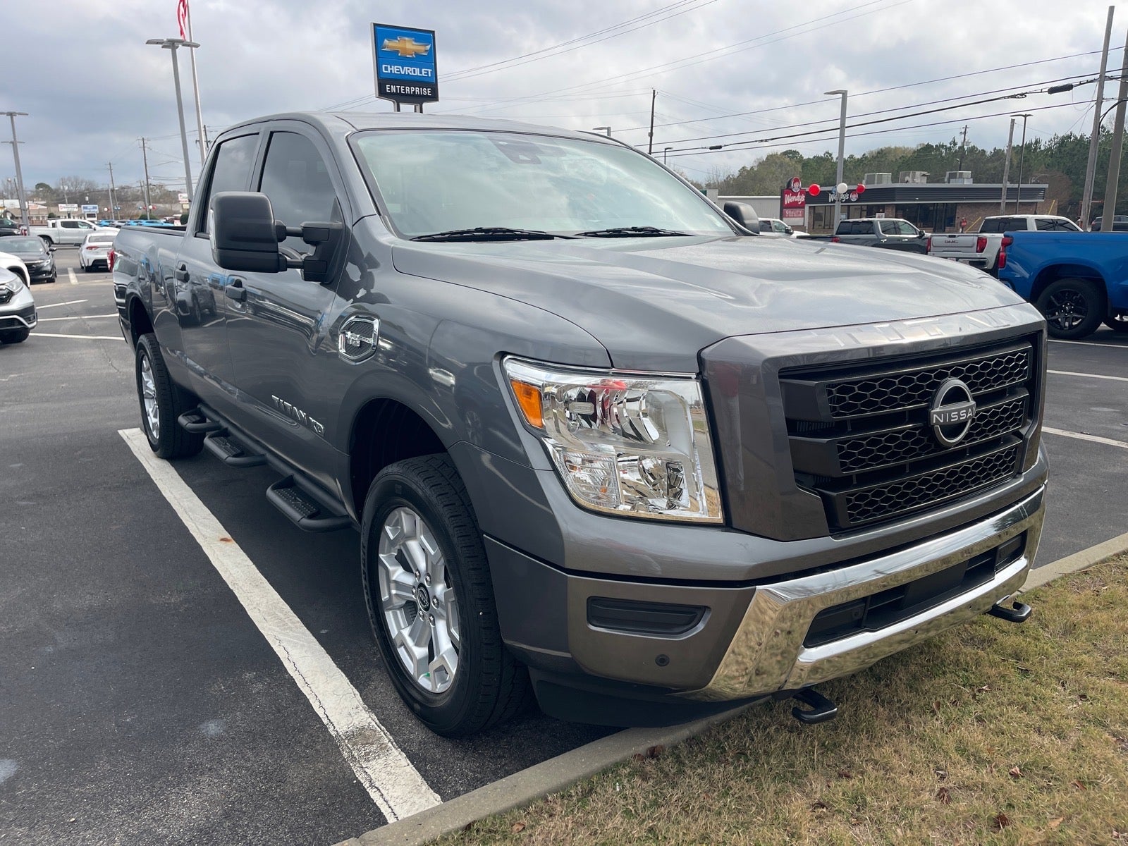 2024 Nissan Titan XD SV