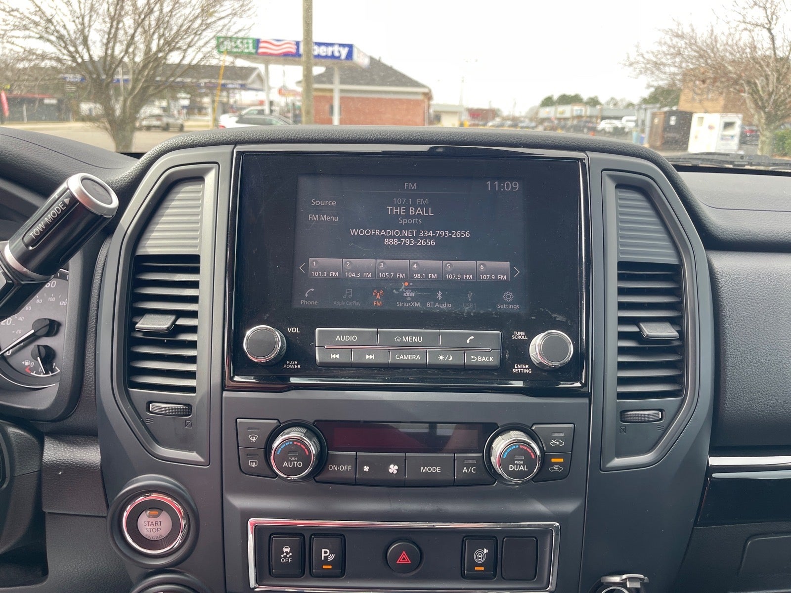 2024 Nissan Titan XD SV