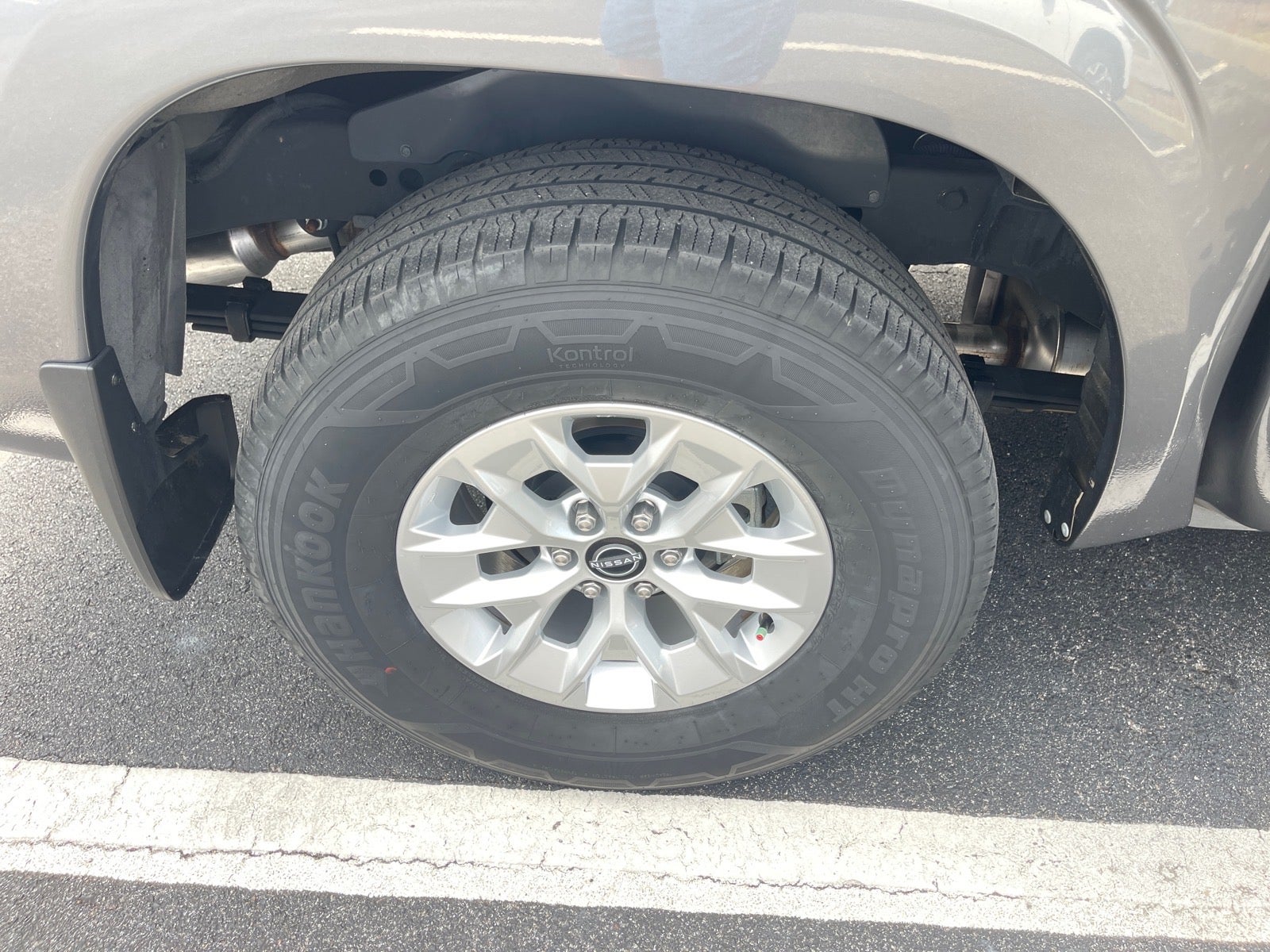 2024 Nissan Frontier SV
