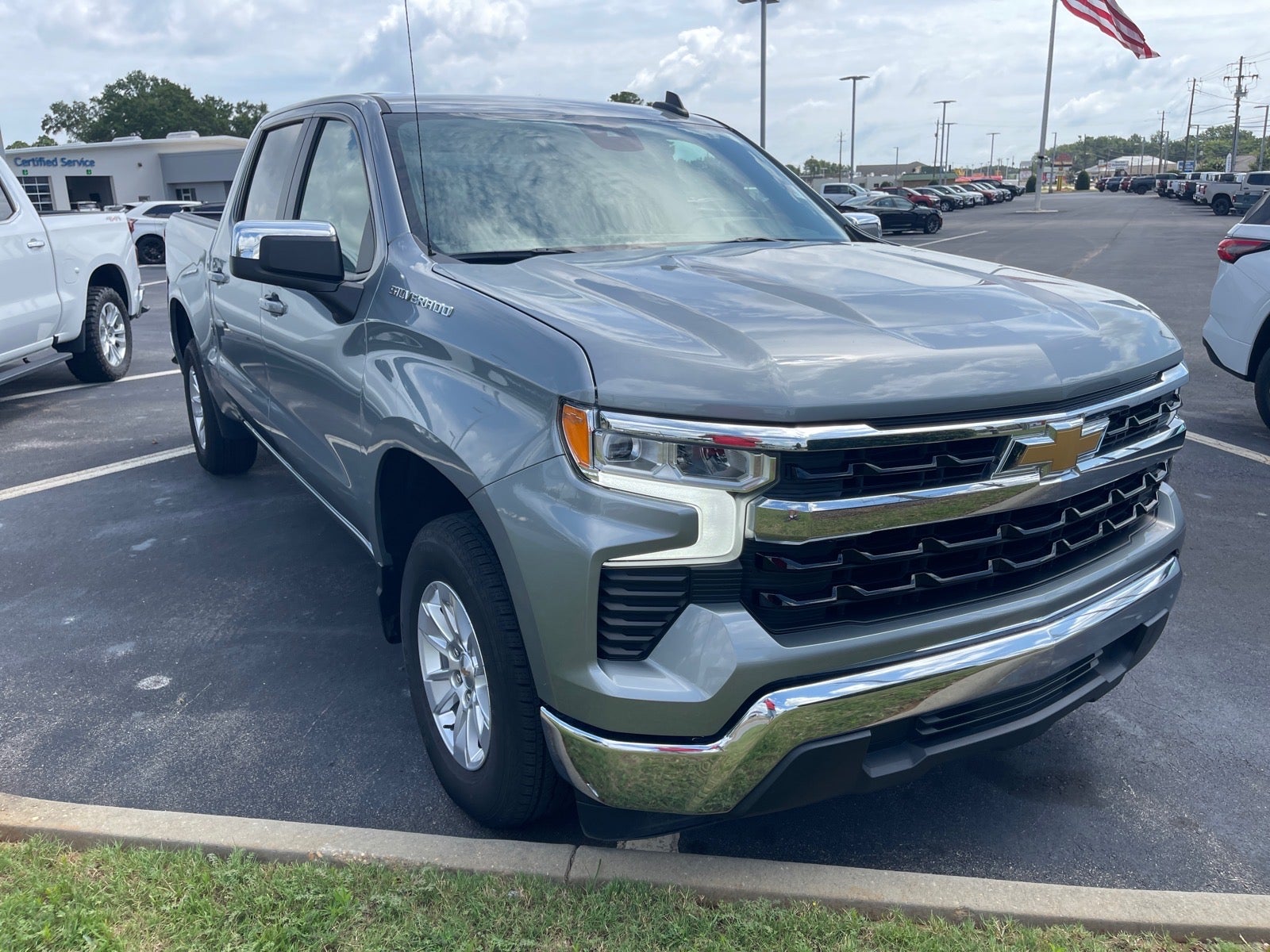 2025 Chevrolet Silverado 1500 LT