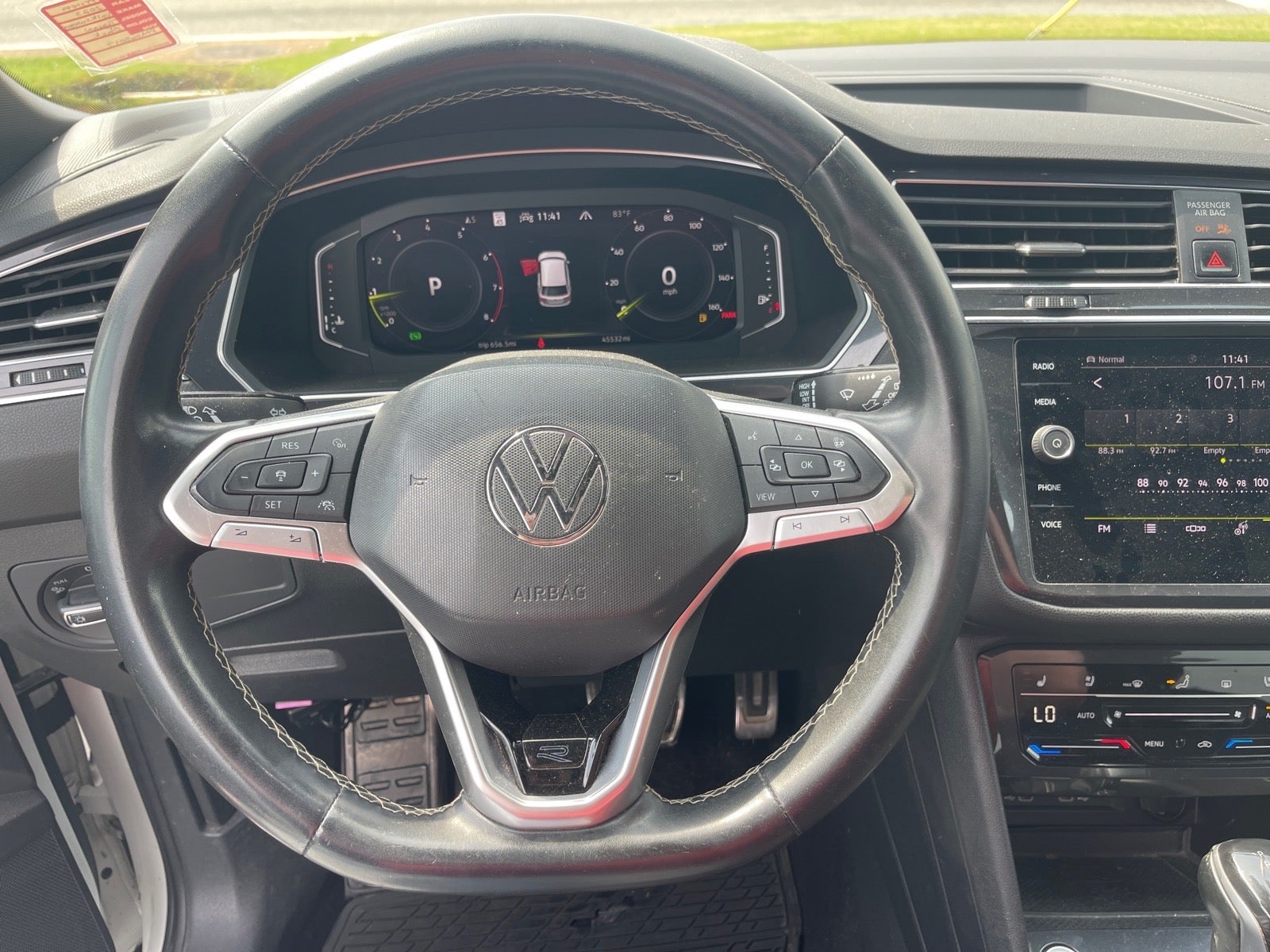2023 Volkswagen Tiguan SEL R-Line