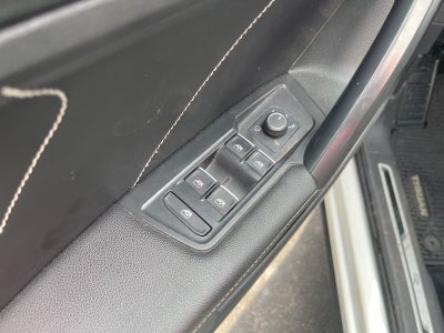 2023 Volkswagen Tiguan SEL R-Line
