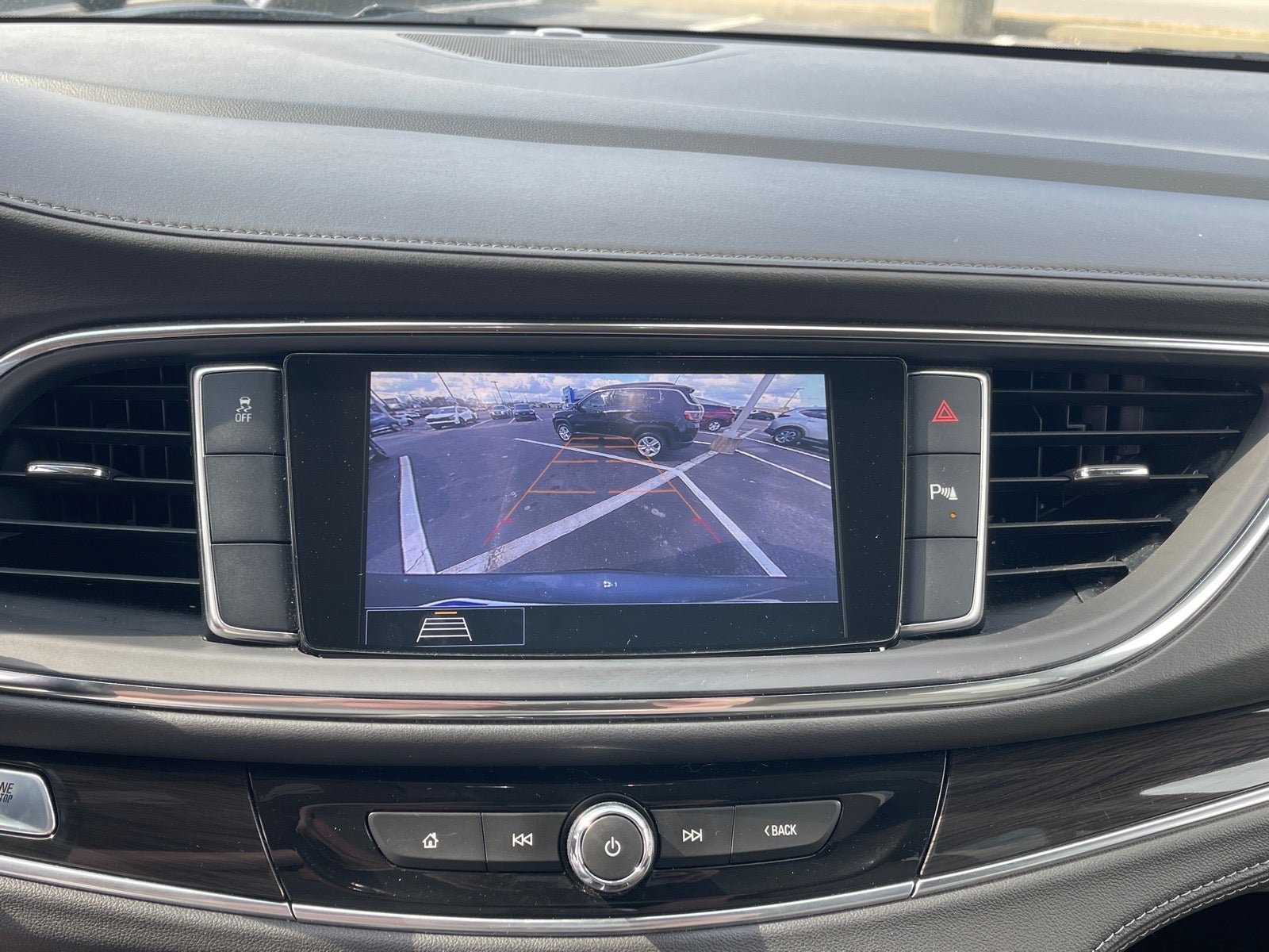 2021 Buick Enclave Essence