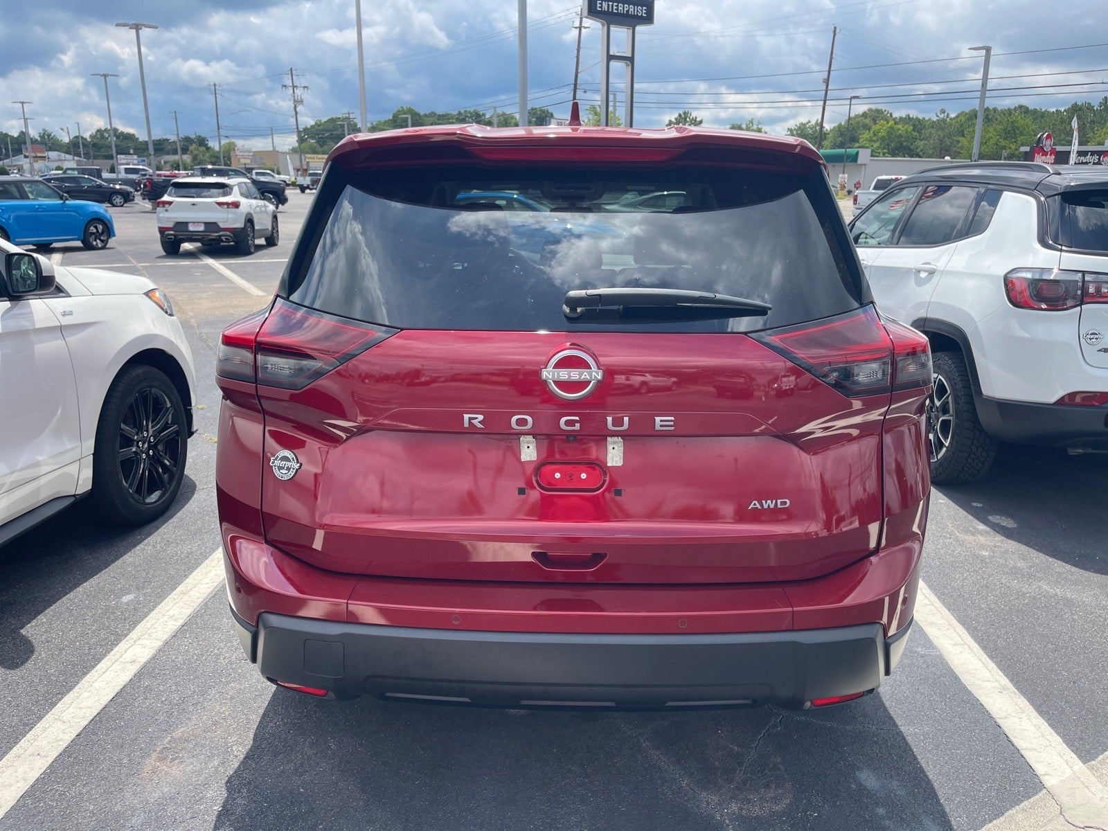 2025 Nissan Rogue SV