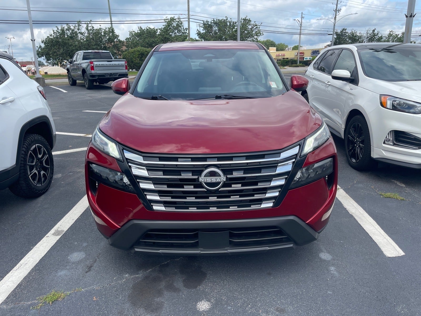 2025 Nissan Rogue SV