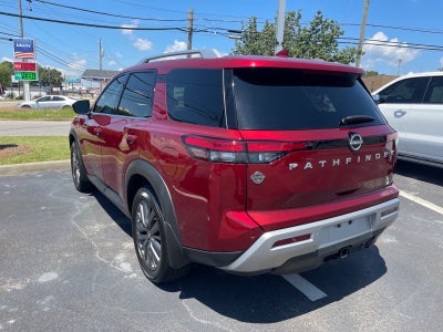 2025 Nissan Pathfinder SL