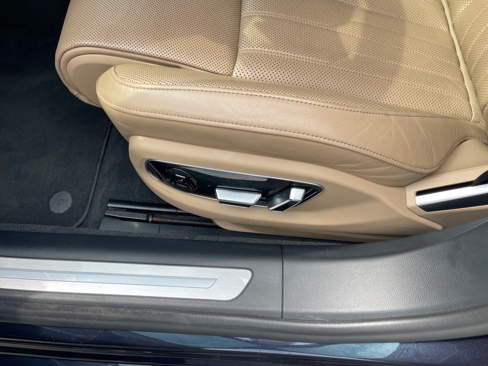2019 Audi A8 L NA